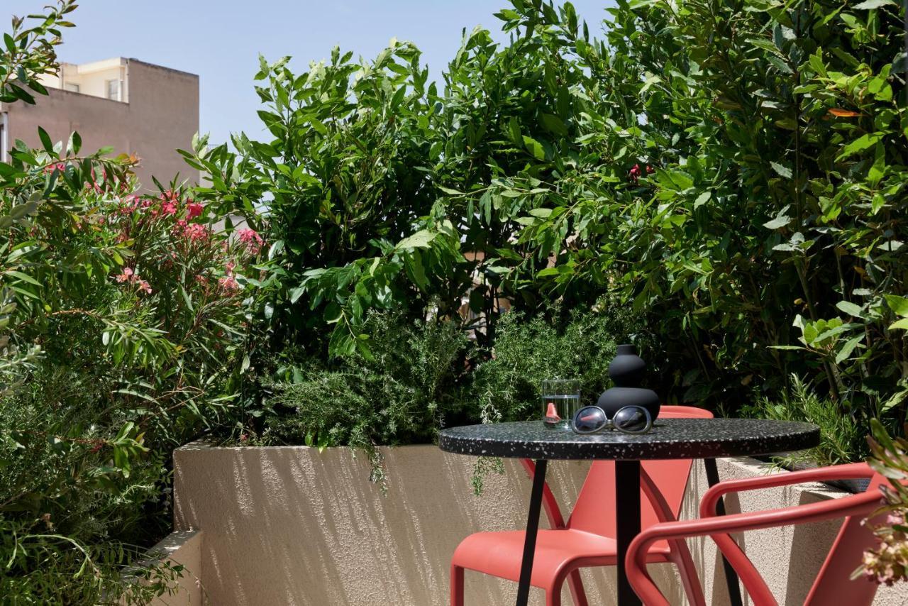 Dwell - Elegant City Stay Atenas Exterior foto